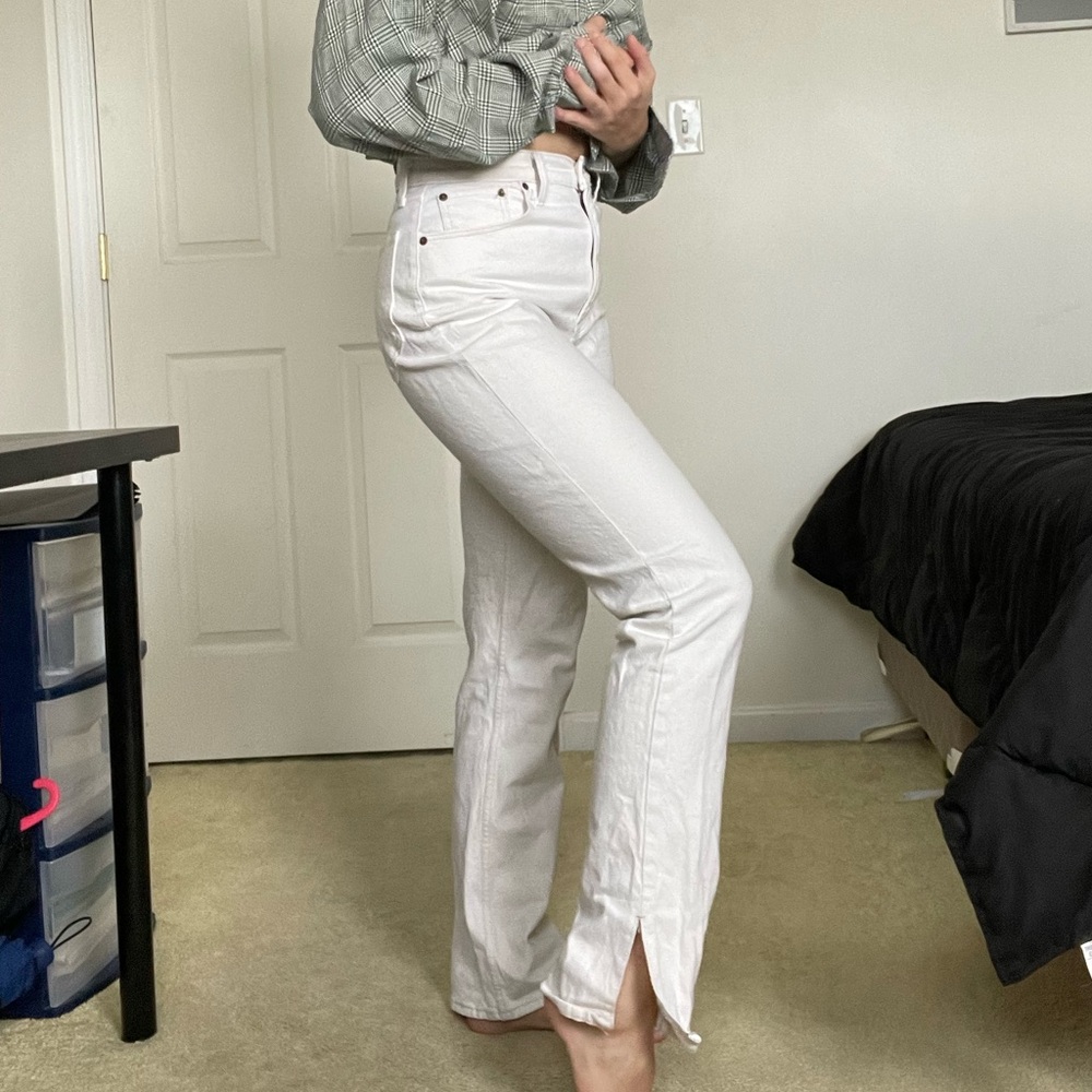 Abercrombie & Fitch 90s Straight Ultra High Rise Split Hem jean - 27 / 4